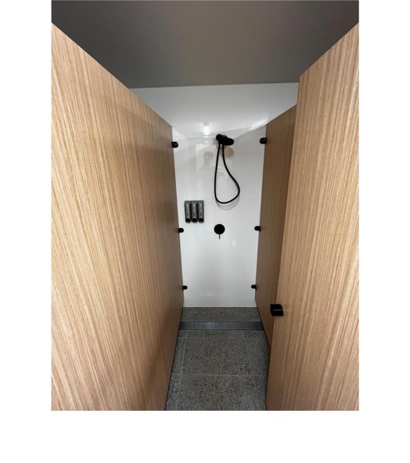 Capsuleaccom Hostel Gold Coast Eksteriør bilde