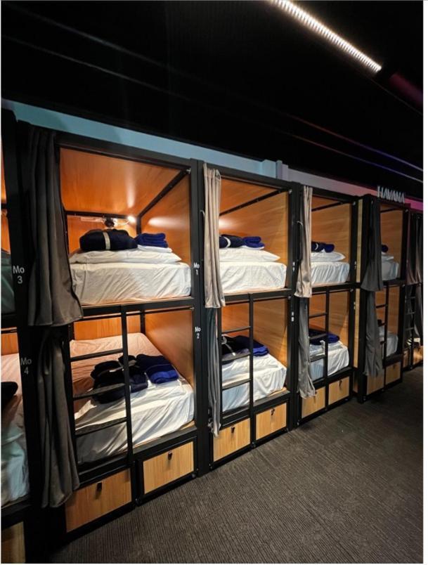 Capsuleaccom Hostel Gold Coast Eksteriør bilde